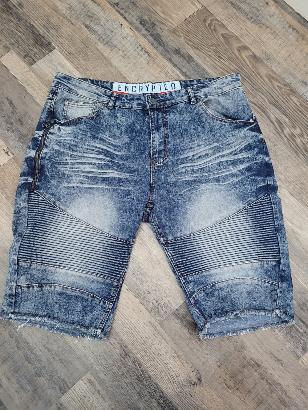 Encrypted Mens Size 40 Moto Distressed Baggy Denim Jean Shorts